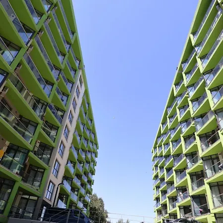 Sensation Alezzi Pool&spa アパート