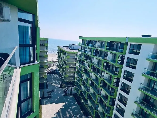 Sensation Alezzi Pool&spa アパート