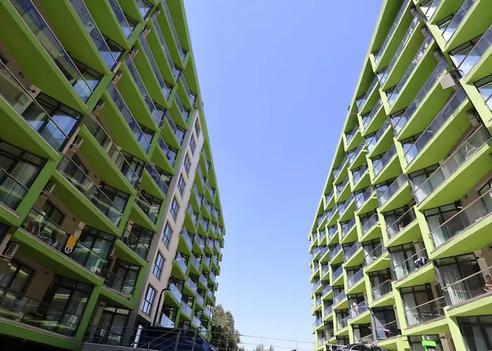 Sensation Alezzi Pool&spa アパート