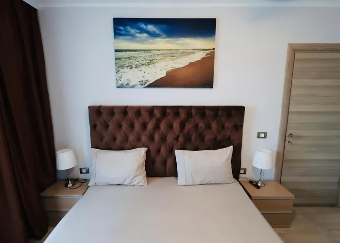 Sensation Alezzi Pool&spa アパート ナボダリ