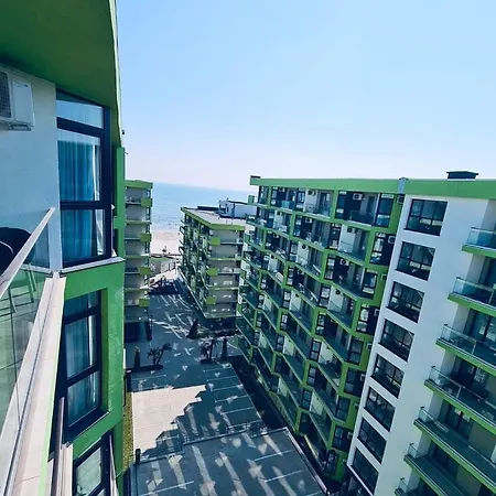 Sensation Alezzi Pool&spa Apartment