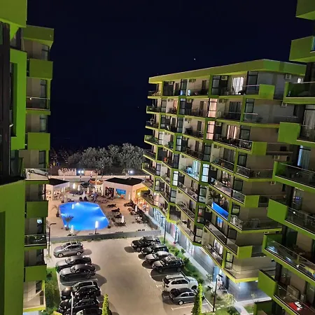 Sensation Alezzi Pool&spa Apartment